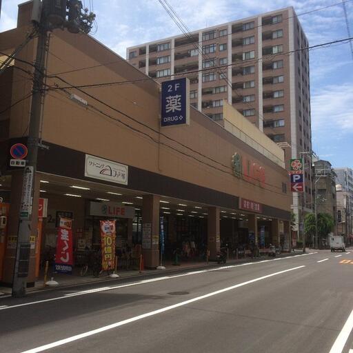 ライフ西大橋店 駐車場有りで深夜1時まで営業しています!