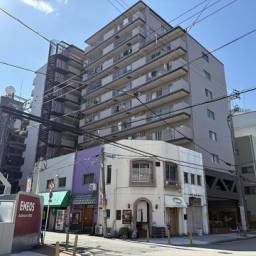 【成約済み】ニューライフ難波 管理の良い分譲マンション!
60㎡越えでゆったりとした間取り。
難波・ミナミエリアまで1駅の便利な立地♪